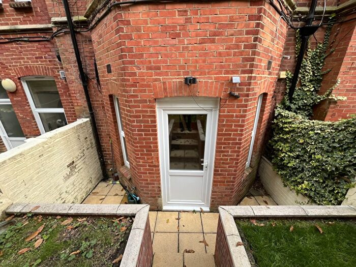 Studio To Rent In Durley Gardens, Bournemouth, BH2