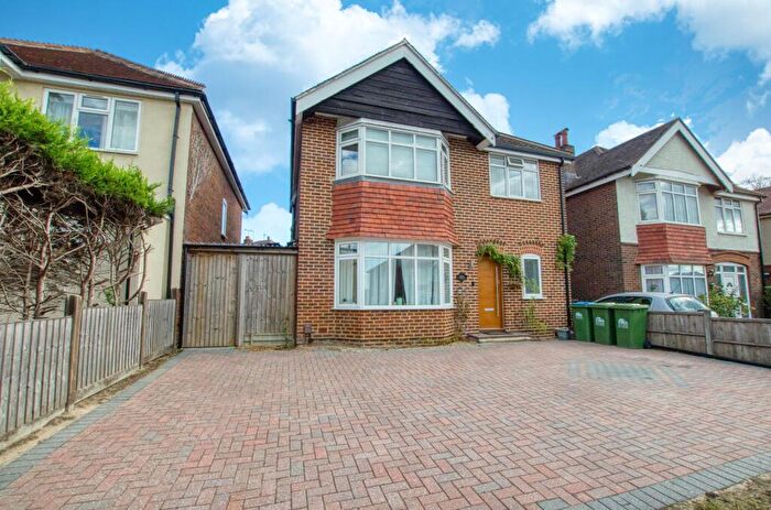 4 Bedroom Detached House For Sale In Peartree Avenue, Southampton, City Of Southampton, SO19