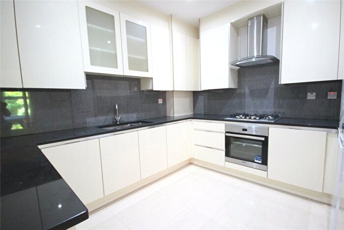 2 Bedroom Apartment To Rent In Kennedy House, Crown Row, Bracknell, Berkshire, RG12