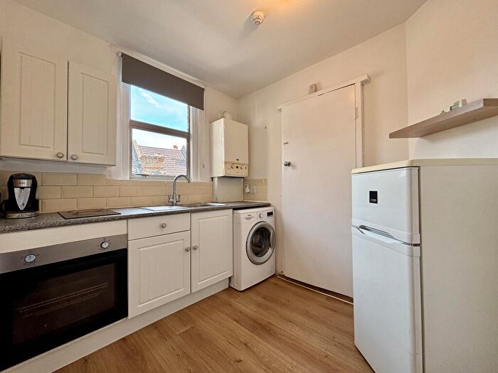 Studio To Rent In Bromley Road, Beckenham, BR3
