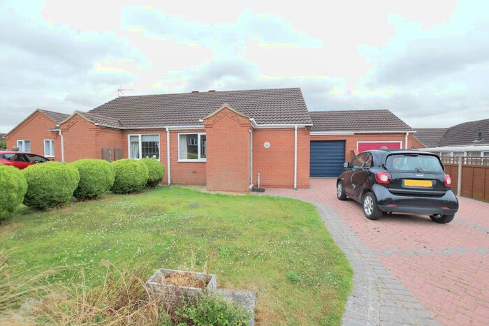 2 Bedroom Bungalow To Rent In Paddock Rise, Barrow Upon Humber, DN19