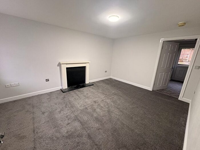 3 Bedroom Semi-Detached House To Rent In Battersby Street, Wigan, WN2