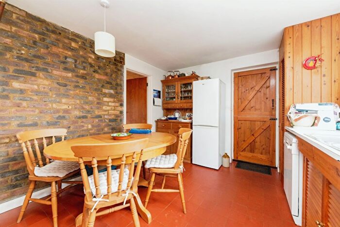 4 Bedroom Detached House For Sale In Stanley Road, Hertford, SG13