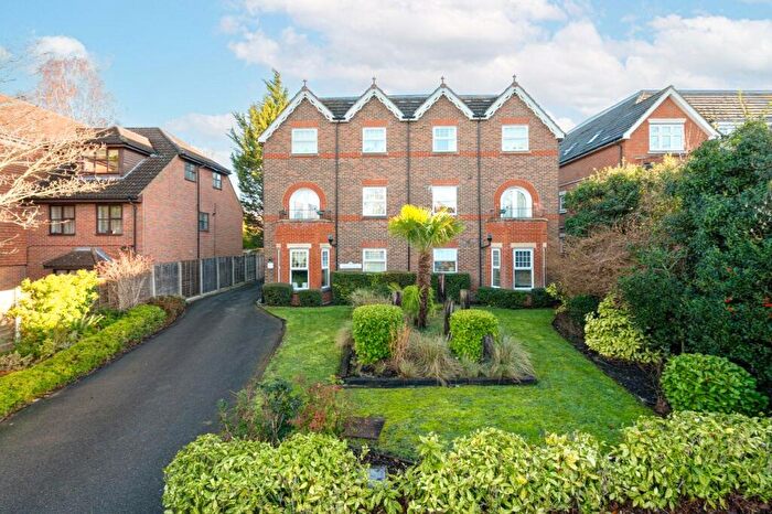 2 Bedroom Apartment For Sale In Albion Road, Sutton, SM2