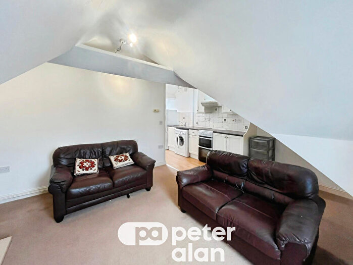 1 Bedroom Flat To Rent In Claude Road, CF24