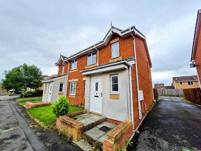 3 Bedroom House To Rent In Carlton Moor Crescent - Darlington, DL1