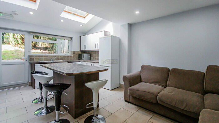 7 Bedroom Terraced House To Rent In Heeley Road, Selly Oak, Birmingham, B29