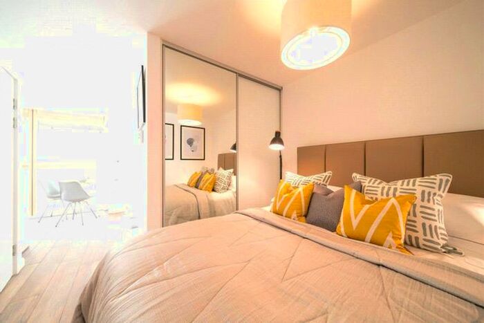 1 Bedroom Studio To Rent In Queen Street, Maidenhead, Berkshire, SL6