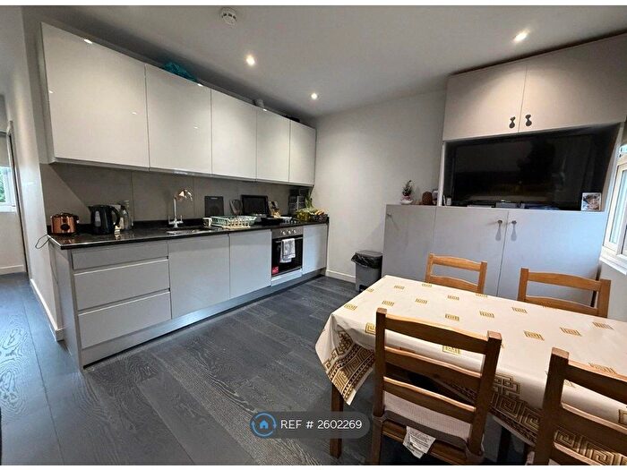 1 Bedroom Flat To Rent In Crewys Road, London, NW2