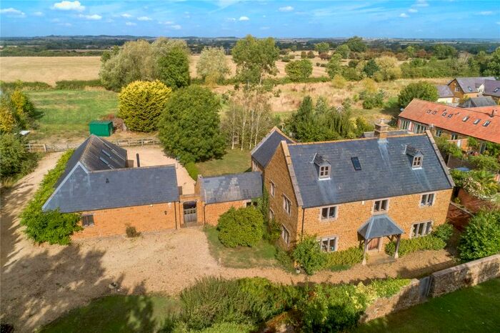 4 Bedroom Detached House For Sale In Sandpits Road, Tysoe, Warwick, CV35