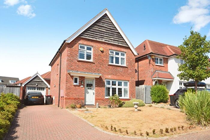 3 Bedroom Detached House For Sale In Osier Place, Braintree, Essex, CM7