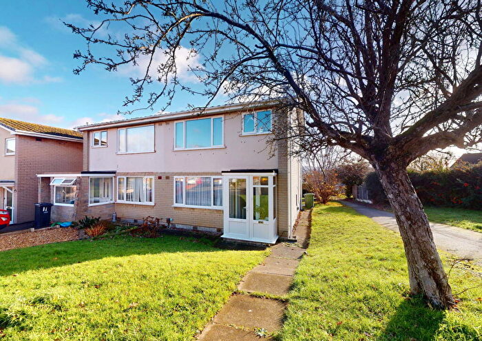 3 Bedroom Semi Detached House For Sale In Fennel Road, Brierley Hill, DY5