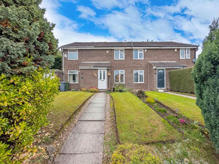 2 Bedroom Terraced House For Sale In Moorside Green, Drighlington, BD11