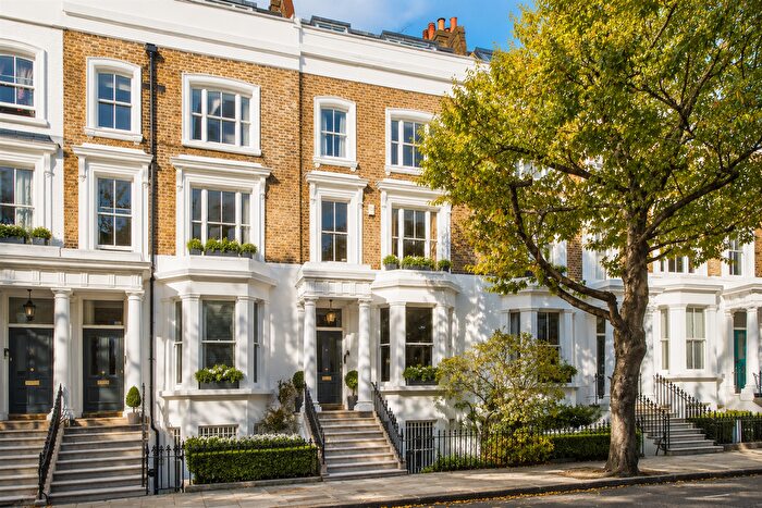 1 Bedroom Flat To Rent In Blenheim Crescent, London, W11