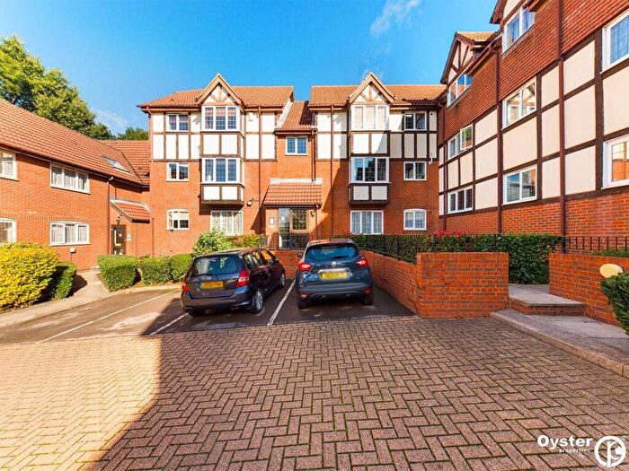2 Bedroom Flat To Rent In Priory Field Drive, Balmoral Court Priory Field Drive, HA8
