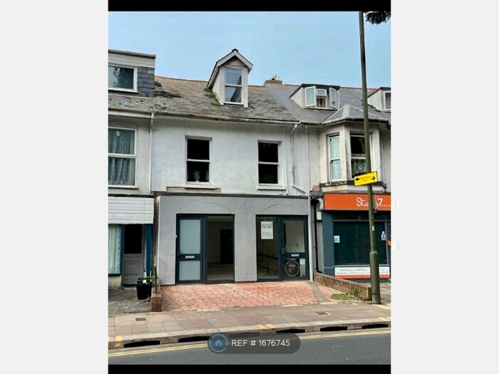2 Bedroom Flat To Rent In New Road, Brixham, TQ5