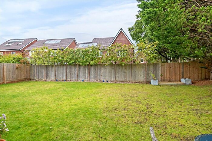 5 Bedroom Detached House For Sale In Heatherfields Way, Whitehill, Bordon, Hampshire, GU35
