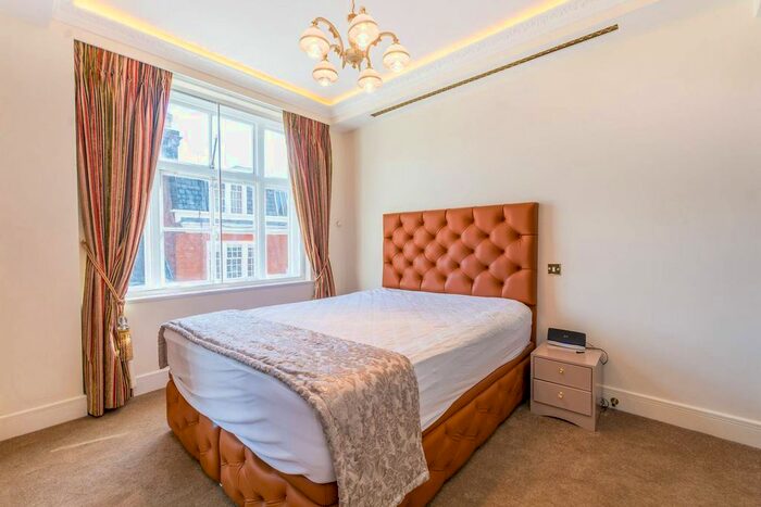 2 Bedroom Flat To Rent In Carrington House, Mayfair, London, W1J