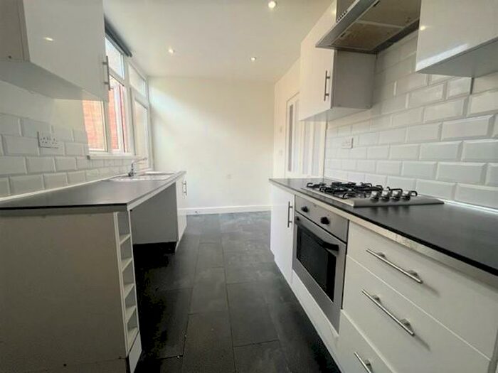 3 Bedroom House To Rent In Station Terrace, Senghenydd, Caerphilly, CF83