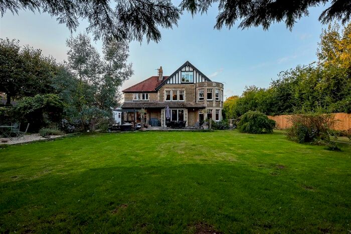 7 Bedroom Detached House For Sale In Greenacre, 25 Oxford Road, Thame, Oxfordshire OX9