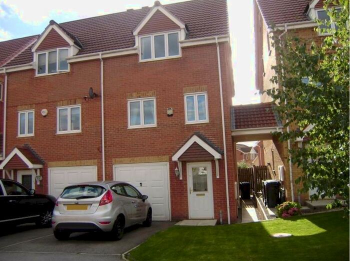 3 Bedroom Semi-Detached House To Rent In Elton Lane, Sunnyside, Rotherham, S66