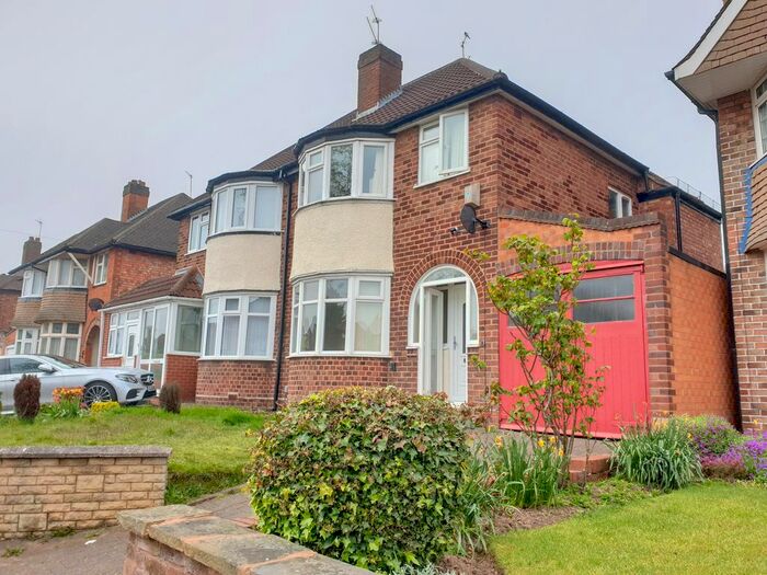 3 Bedroom Semi-Detached House To Rent In Westridge Road, Moseley, Birmingham, B13