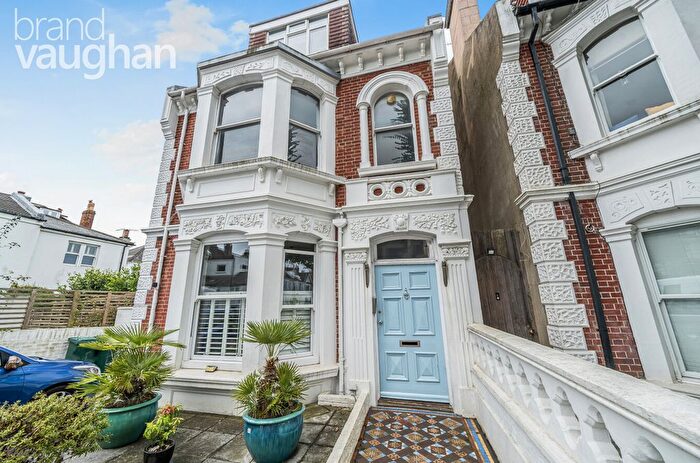 2 Bedroom Flat To Rent In Hartington Villas, Hove, East Sussex, BN3