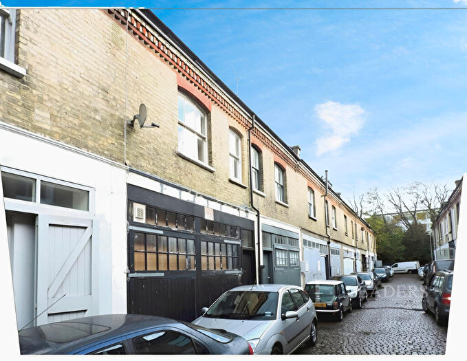 5 Bedroom Town House To Rent In Cambridge Grove, Hove, BN3