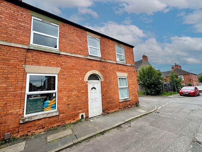 2 Bedroom Flat To Rent In Chambers Street, Grantham, NG31