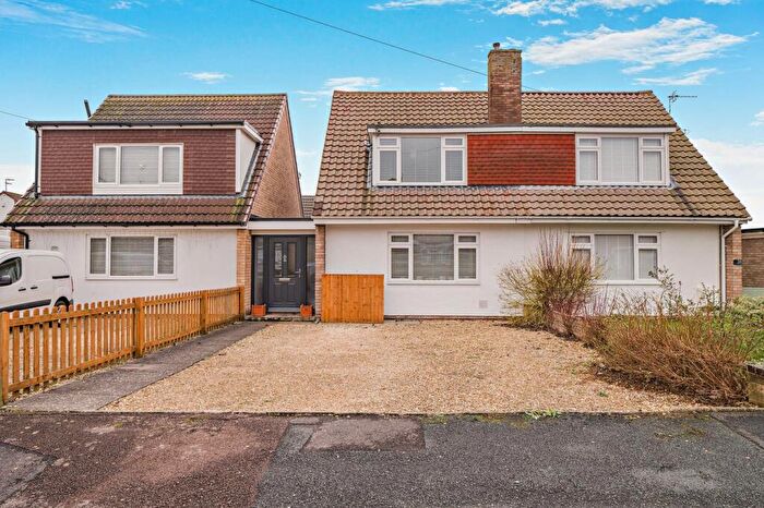 3 Bedroom Terraced House For Sale In Astor Close, Brockworth, Gloucester, GL3