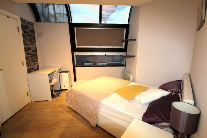 Studio To Rent In B Lithos Road, Hampstead, NW3