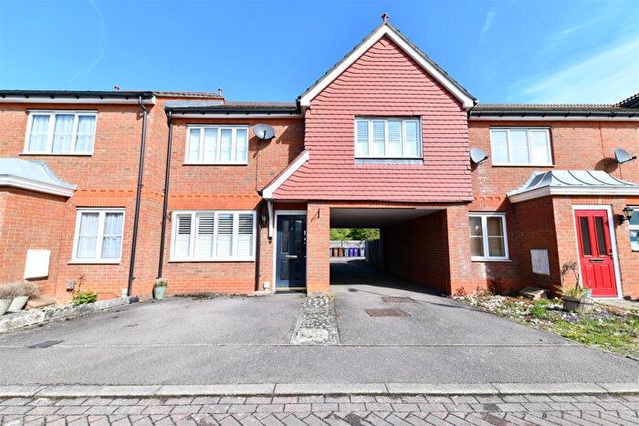 2 Bedroom Detached House To Rent In The Beacons, Stevenage, SG1