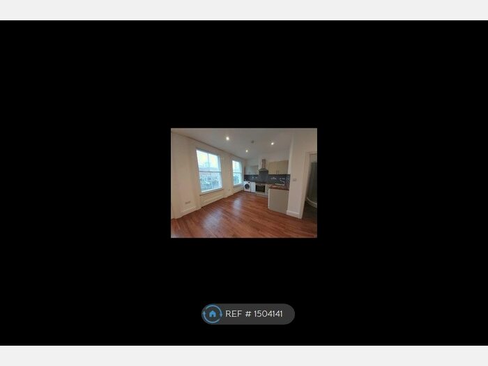 1 Bedroom Flat To Rent In Blue Boar Row, Salisbury, SP1