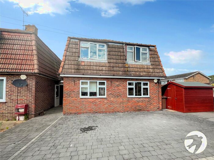 1 Bedroom Flat For Sale In Harrison Drive, High Halstow, Rochester, Medway, ME3