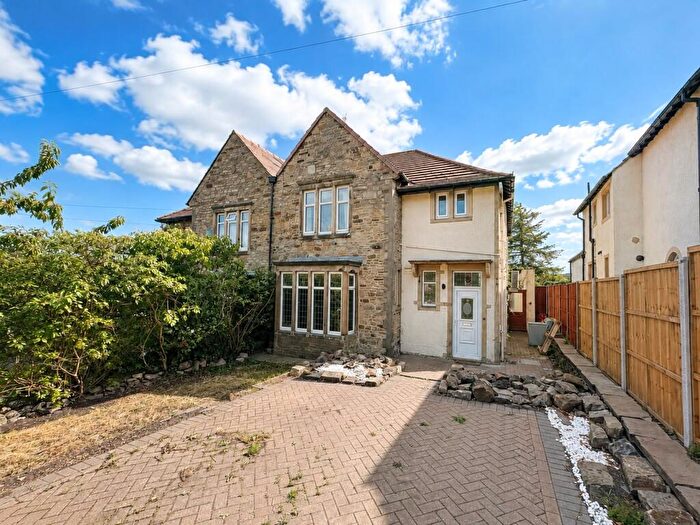 3 Bedroom Semi-Detached House To Rent In Highfield Lane, Keighley, BD21