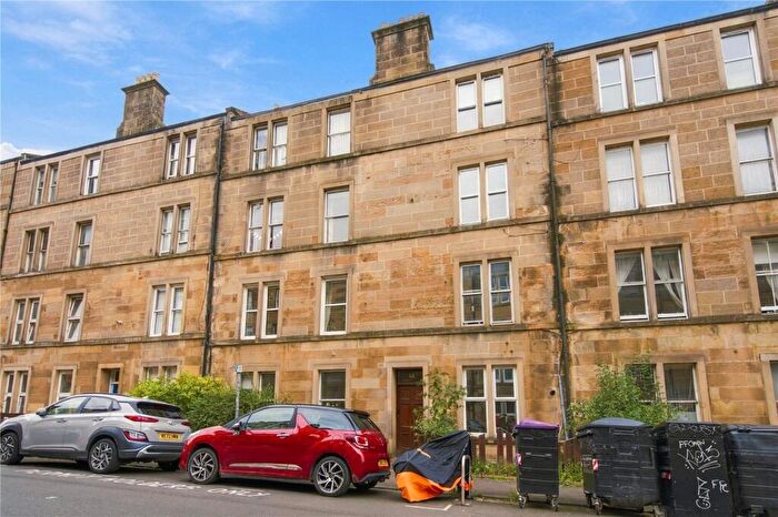 2 Bedroom Apartment For Sale In / Caledonian Road, Dalry, Edinburgh, EH11