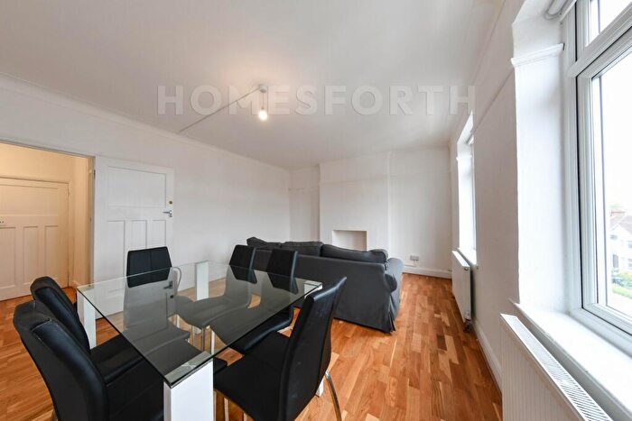 3 Bedroom Flat To Rent In All Souls Avenue, Kensal Rise, NW10