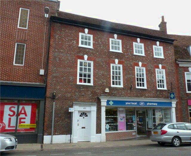 3 Bedroom Flat To Rent In East Street, Blandford Forum, Dorset, DT11