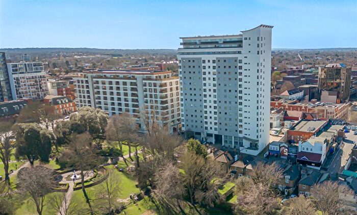 1 Bedroom Apartment For Sale In Throwley Way, Sutton, SM1