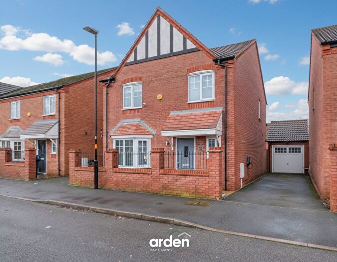 4 Bedroom Detached House For Sale In Bartley Crescent, Birmingham, B31