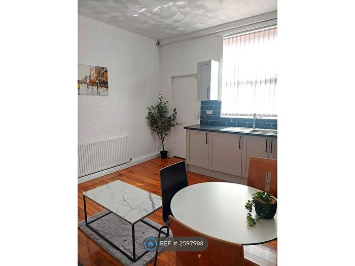 3 Bedroom Terraced House To Rent In Newport Street, Manchester, M14