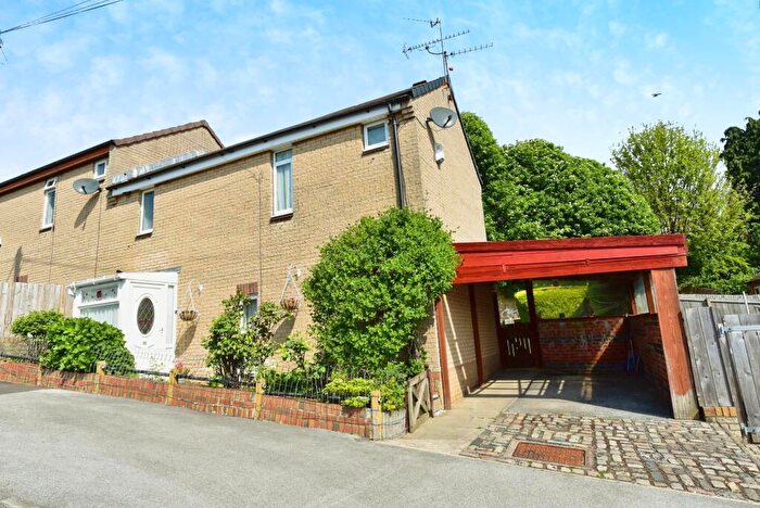 3 Bedroom Semi-Detached House For Sale In Lyons Road, Sheffield, South Yorkshire, S4