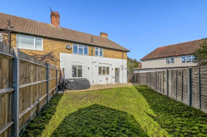 4 Bedroom Property To Rent In Raymond Road, Beckenham, Kent, BR3