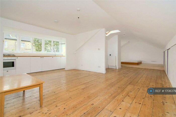 1 Bedroom Flat To Rent In Goulton Road, London, E5