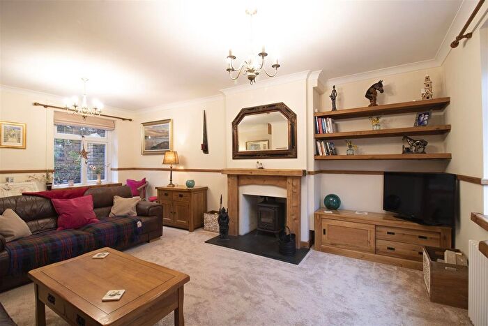 2 Bedroom Semi-Detached House For Sale In Hollybush, Blackwood, NP12