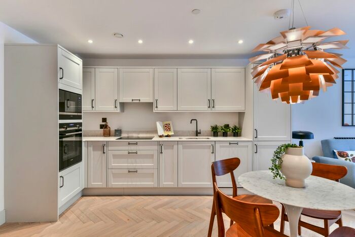 1 Bedroom Flat To Rent In Clifton Mansions, Park Avenue, London, NW2