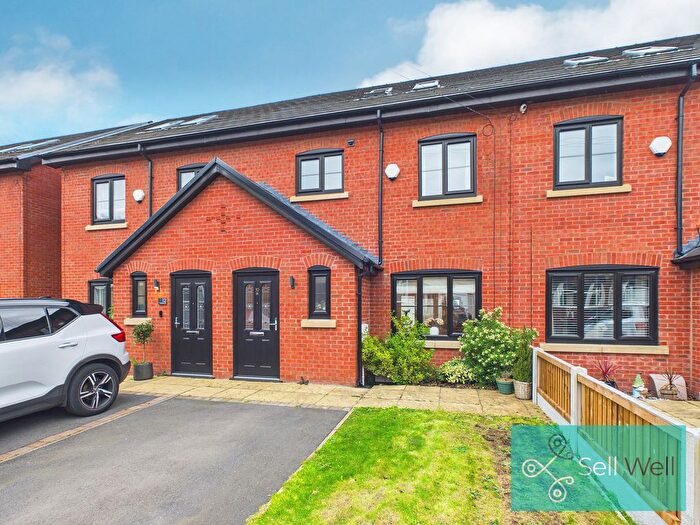 4 Bedroom Terraced House For Sale In Hurstfield Road, Worsley, Manchester, M28