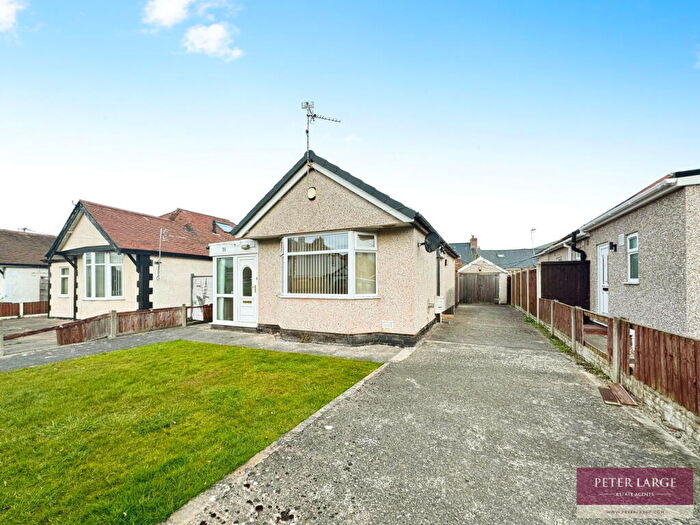 2 Bedroom Detached Bungalow For Sale In Grosvenor Avenue, Rhyl, Denbighshire, LL18