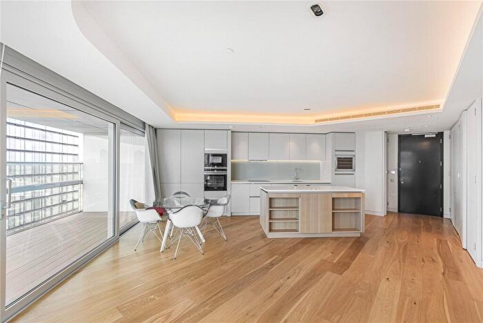 2 Bedroom Apartment To Rent In City Road, London, EC1V