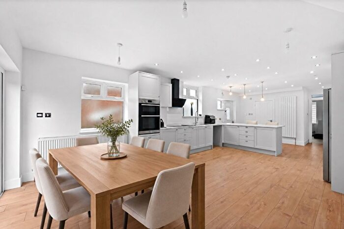 3 Bedroom Semi-Detached House For Sale In Alexandra Road, Warlingham, CR6